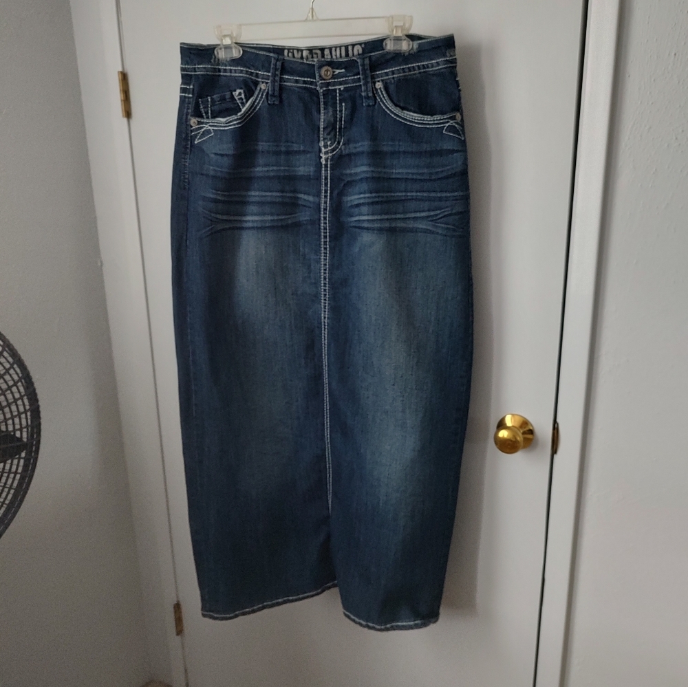 Denim skirt